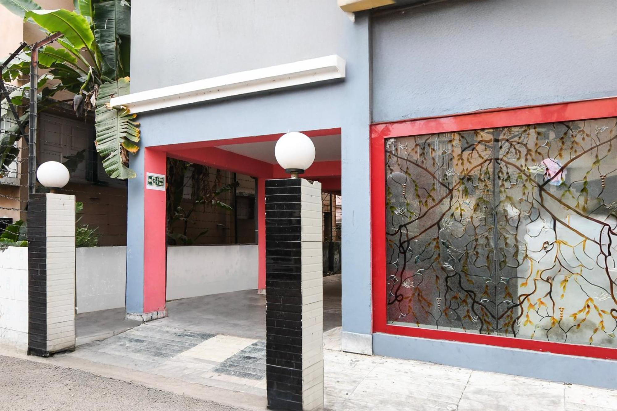 Hotel O Survey Park Jādabpur Kültér fotó